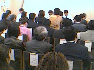 ������s���i�R��